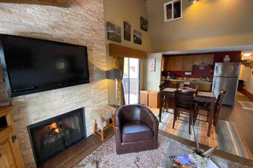 Best Creek View And Mountain View In Town. Unbeatable Location Apartment Vail Exterior photo